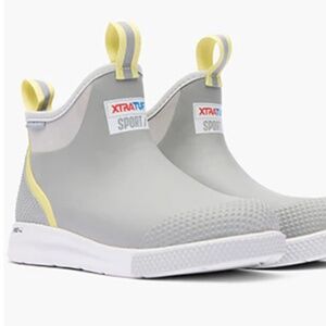 Xtratuf Deck Sport Boots Ankle 6 in Womens